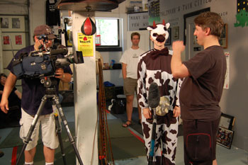 Acting for Marvin vs Roxy, a WaZoo sketch